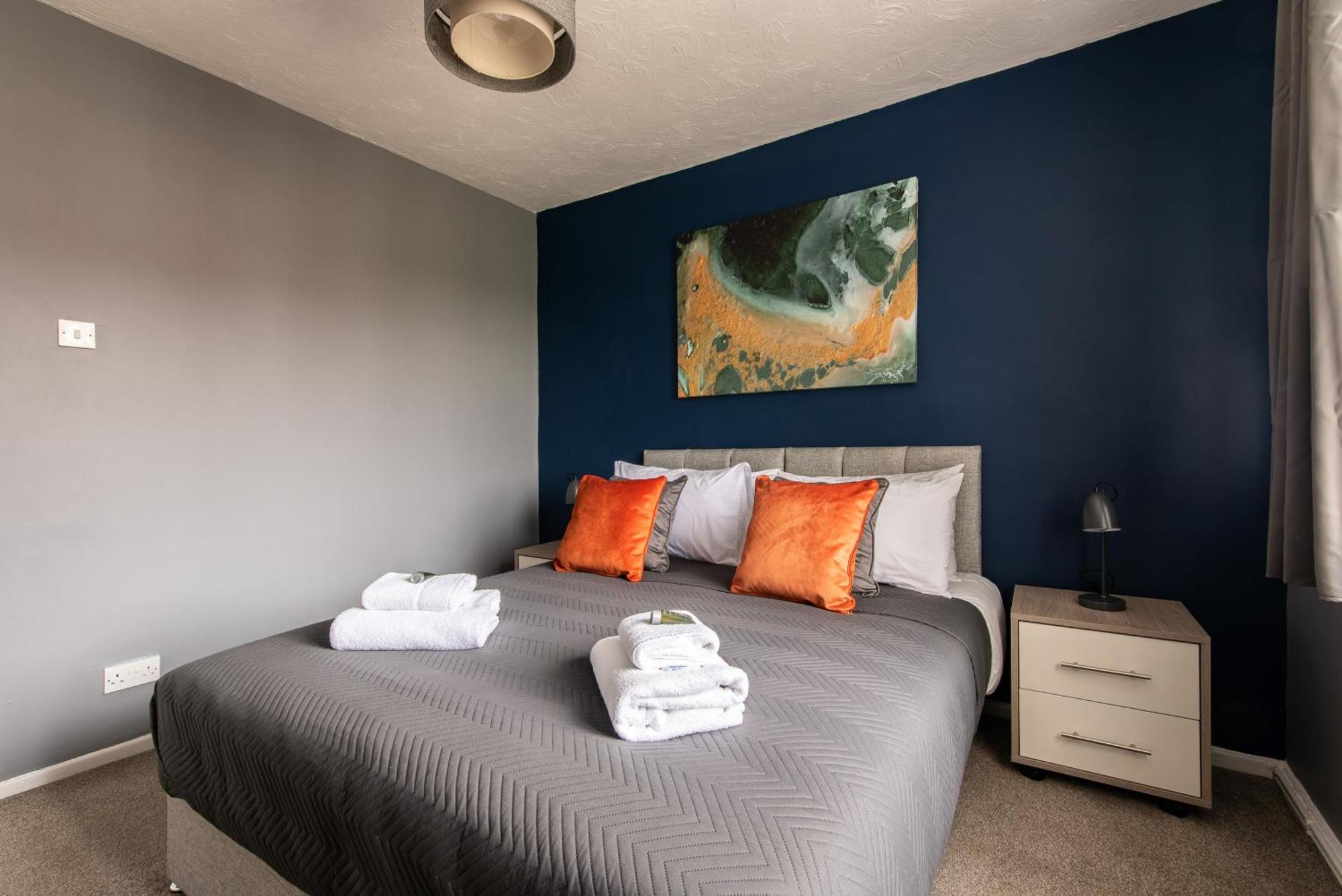 3 Bed Apartment - Perfect For Contractors Near Liverpool Airport Hale  المظهر الخارجي الصورة